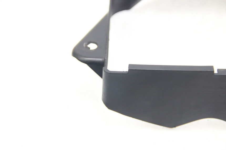 photo de ECOPE RADIATEUR SUZUKI SIXTEEN 125 (2008 - 2010) - Pièce contrôlée