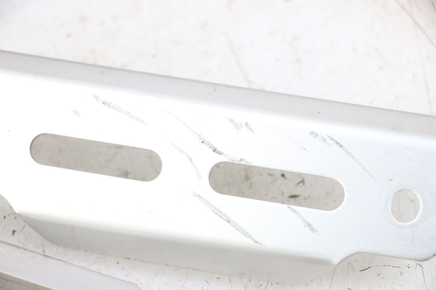 photo de ECOPE RADIATEUR SUZUKI SV N 650 (1999 - 2002) - Zoom état d’usage