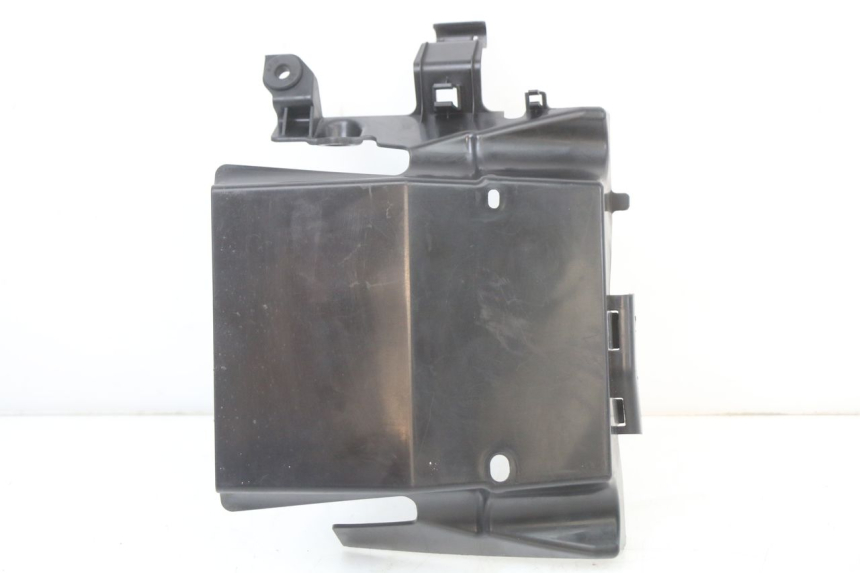 photo de ECOPE RADIATEUR YAMAHA XMAX X-MAX ABS 125 (2017 - 2020) - Détail de la pièce