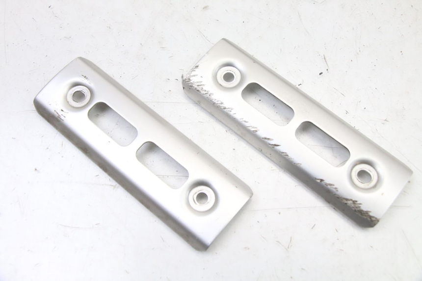 photo de ECOPE RADIATEUR YAMAHA FZS FAZER 600 (2001 - 2003) - Vue principale