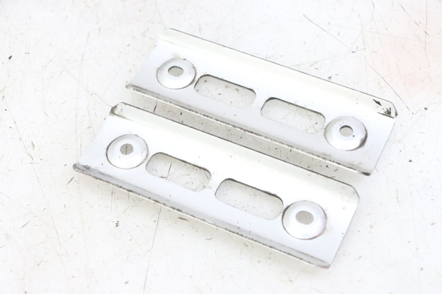 photo de ECOPE RADIATEUR YAMAHA FZS FAZER 600 (2001 - 2003) - Autre angle de vue