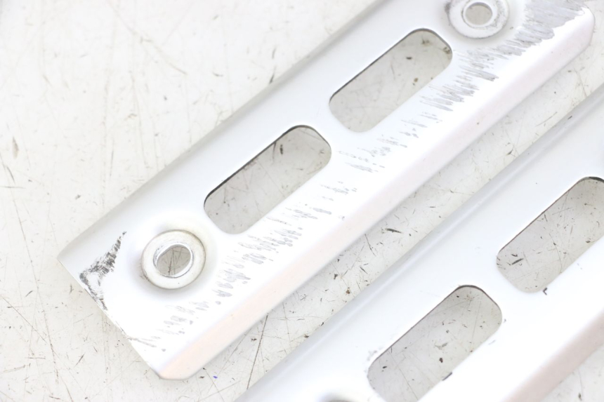 photo de ECOPE RADIATEUR YAMAHA FZS FAZER 600 (2001 - 2003) - Vue d’ensemble