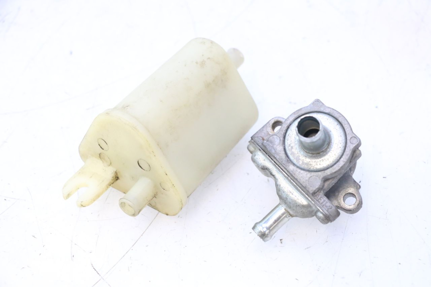 photo de ELECTROVANNE CANISTER YAMAHA YP MAJESTY 125 (2007 - 2010) - Vue principale