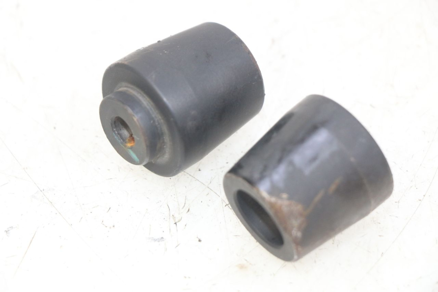 photo de EMBOUT DE GUIDON KYMCO AGILITY 16+ 4T 50 (2018 - 2023) - Zoom état d’usage