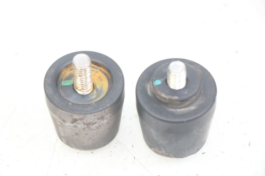 photo de EMBOUT DE GUIDON KYMCO AGILITY 16+ 4T 50 (2018 - 2023) - Détail de la pièce