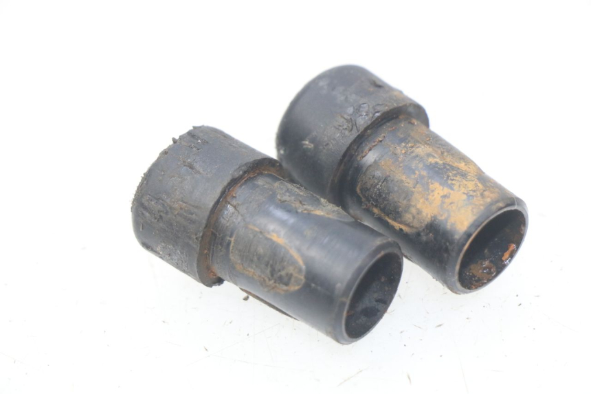 photo de EMBOUT DE GUIDON KYMCO AGILITY RS 2T 50 (2009 - 2013) - Détail de la pièce