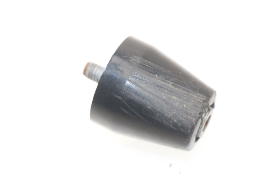 photo de EMBOUT DE GUIDON APRILIA ATLANTIC 125 (2003 - 2009) - Détail de la pièce