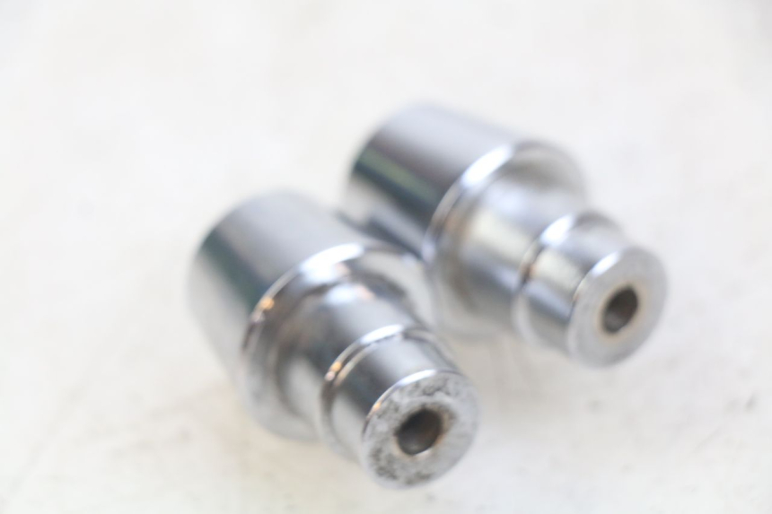 photo de EMBOUT DE GUIDON PEUGEOT CITYSTAR AIR 125 (2014 - 2017) - Détail de la pièce