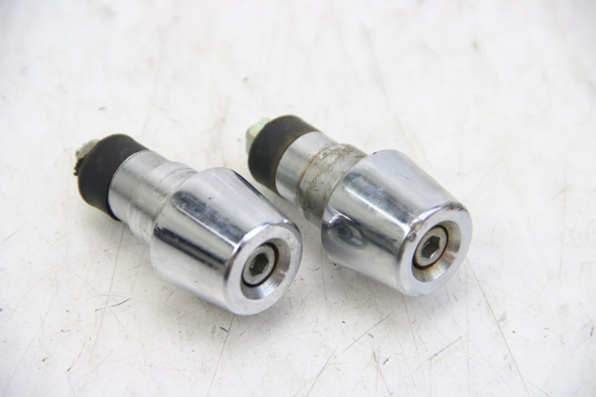 photo de EMBOUT DE GUIDON PEUGEOT CITYSTAR 50 (2013 - 2017) - Détail de la pièce