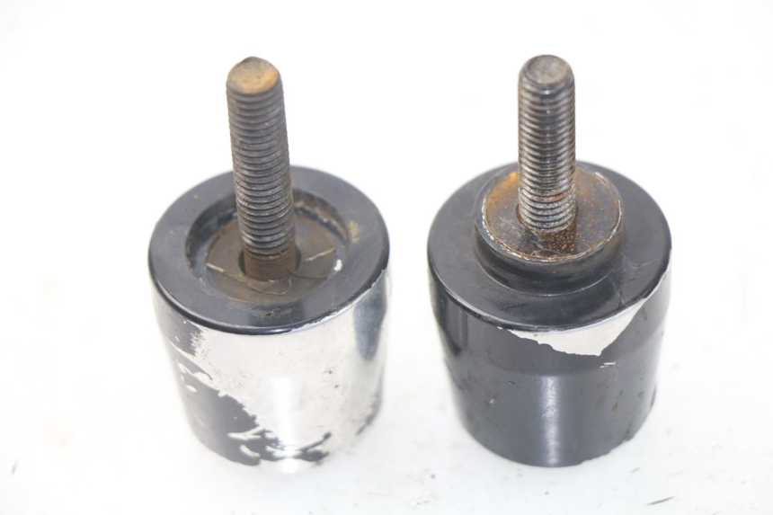 photo de EMBOUT DE GUIDON KYMCO DINK STREET 125 (2009 - 2014) - Zoom état d’usage