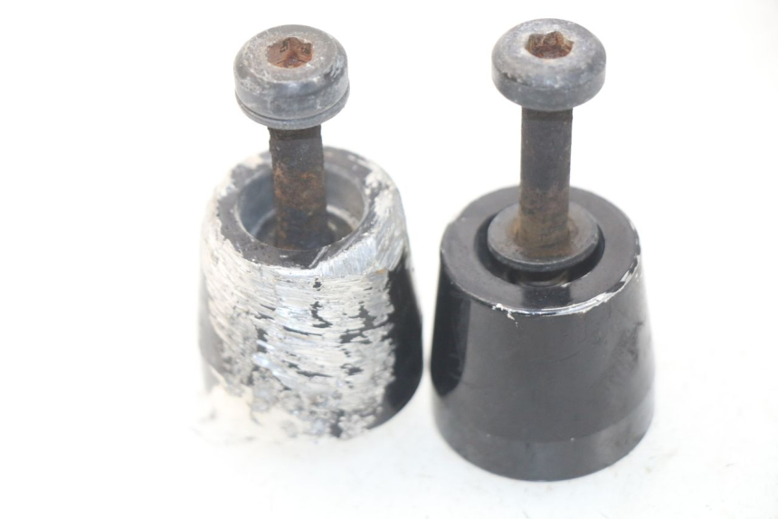 photo de EMBOUT DE GUIDON KYMCO DINK STREET 125 (2009 - 2014) - Vue principale