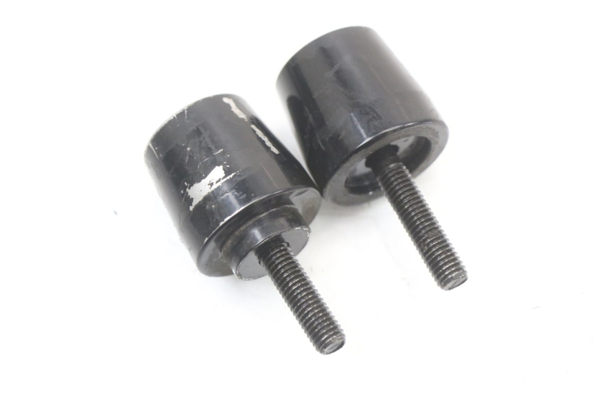 photo de EMBOUT DE GUIDON KYMCO DINK STREET 125 (2009 - 2014) - Détail de la pièce