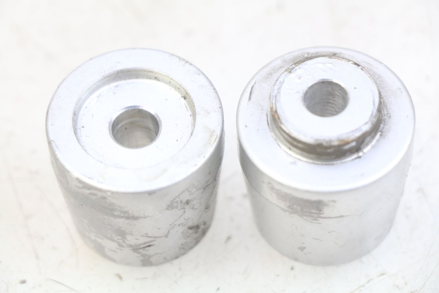 photo de EMBOUT DE GUIDON KYMCO DOWNTOWN ABS 125 (2015 - 2017) - Détail de la pièce