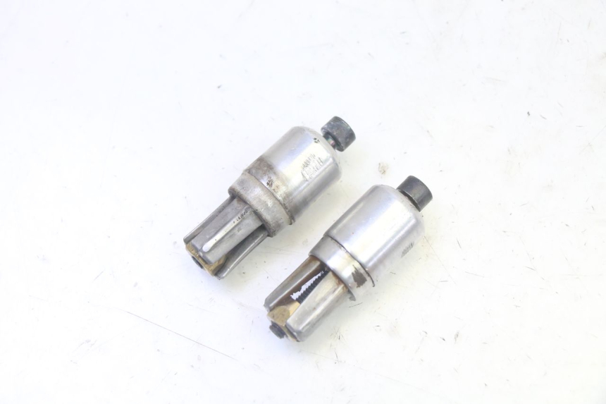 photo de EMBOUT DE GUIDON PEUGEOT ELYSTAR 50 (2002 - 2014) - Gros plan technique