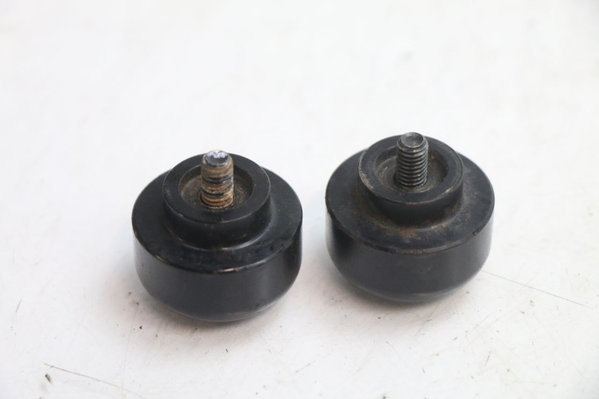 photo de EMBOUT DE GUIDON YAMAHA FJR 1300 (2001 - 2005) - Zoom état d’usage