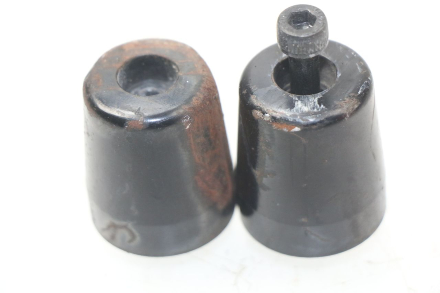 photo de EMBOUT DE GUIDON YAMAHA FZ8 800 (2010 - 2016) - Vue principale