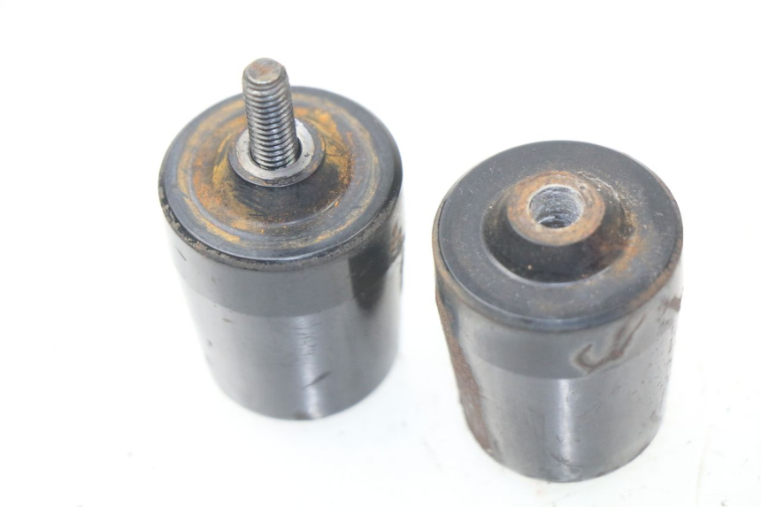 photo de EMBOUT DE GUIDON YAMAHA FZ8 800 (2010 - 2016) - Détail de la pièce