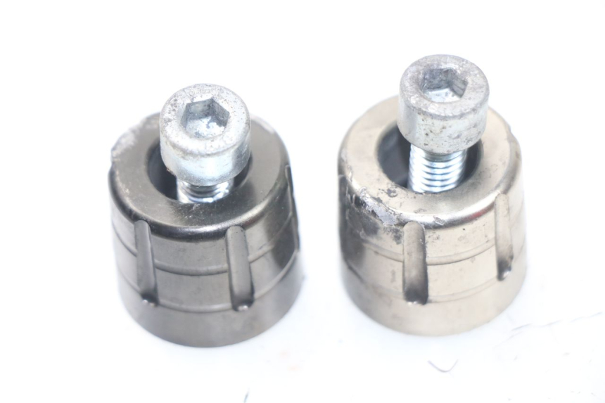 photo de EMBOUT DE GUIDON KAWASAKI GPZ S 500 (1994 - 2005) - Zoom état d’usage