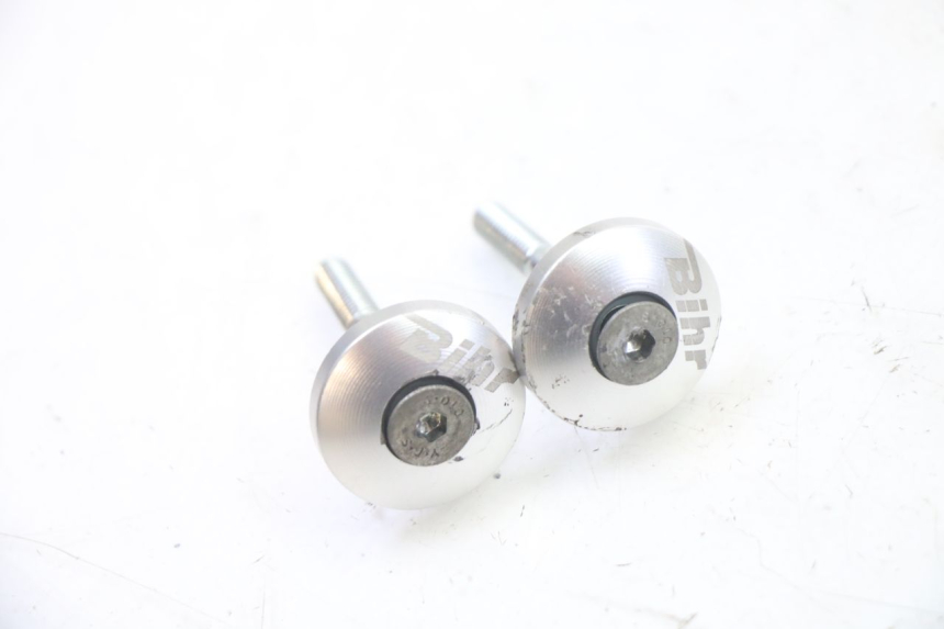 photo de EMBOUT DE GUIDON SUZUKI GS GSE 500 (2001 - 2003) - Détail de la pièce