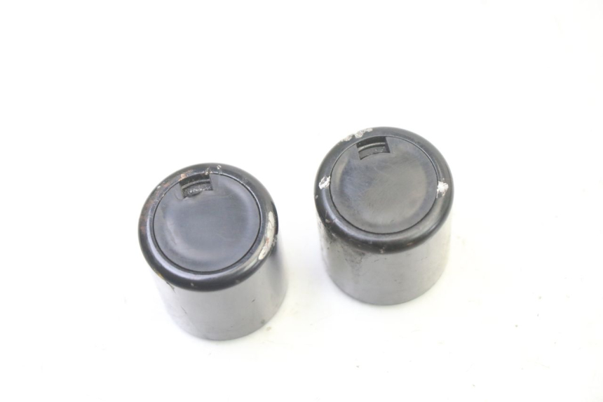 photo de EMBOUT DE GUIDON SUZUKI GSR 750 (2011 - 2017) - Détail de la pièce