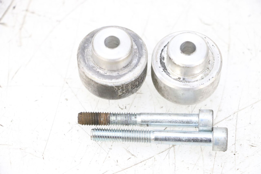 photo de EMBOUT DE GUIDON SUZUKI GSXR GSX-R 1000 (2003 - 2004) - Autre angle de vue