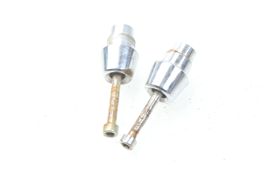 photo de EMBOUT DE GUIDON PEUGEOT KISBEE 2T 50 (2010 - 2017) - Zoom état d’usage