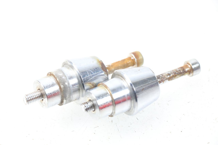 photo de EMBOUT DE GUIDON PEUGEOT KISBEE 2T 50 (2010 - 2017) - Autre angle de vue