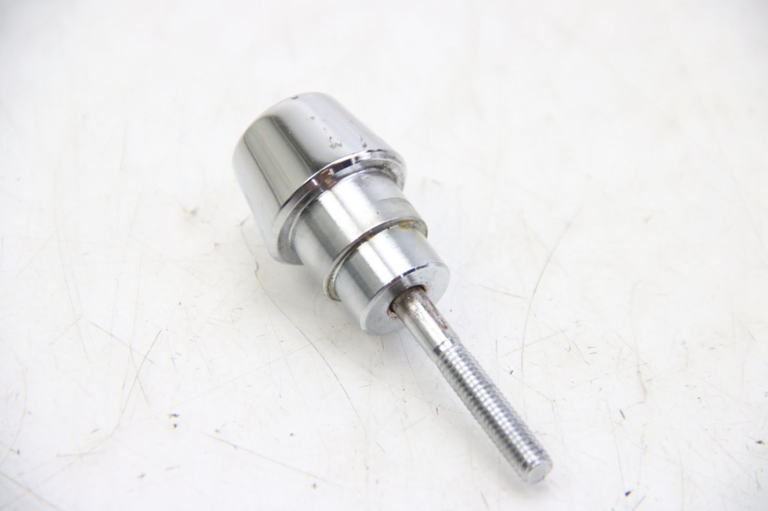 photo de EMBOUT DE GUIDON PEUGEOT KISBEE 2T 50 (2010 - 2017) - Zoom état d’usage