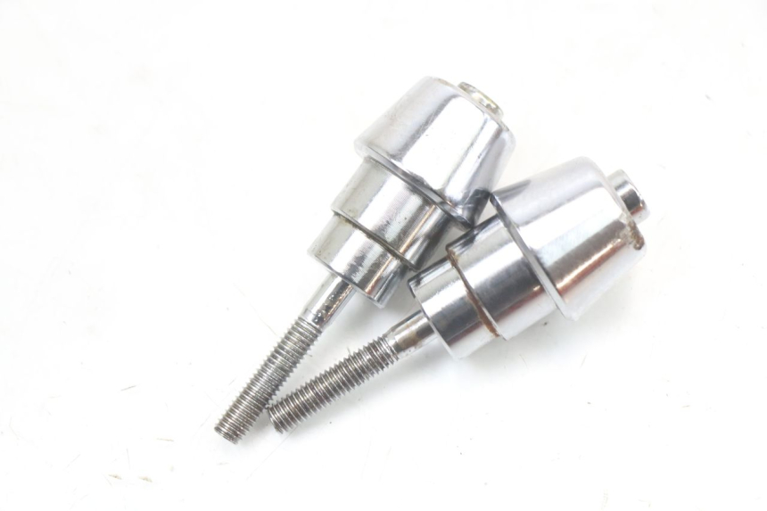 photo de EMBOUT DE GUIDON PEUGEOT KISBEE 2T 50 (2018 - 2022) - Détail de la pièce