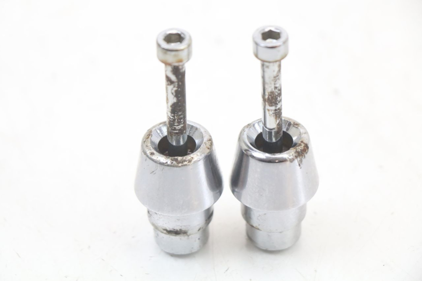 photo de EMBOUT DE GUIDON PEUGEOT KISBEE 2T 50 (2018 - 2022) - Autre angle de vue