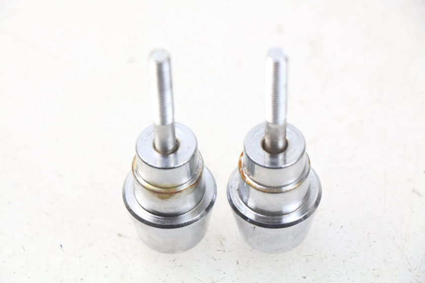 photo de EMBOUT DE GUIDON PEUGEOT KISBEE 4T 50 (2018 - 2022) - Détail de la pièce