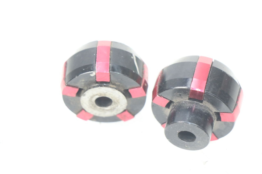 photo de EMBOUT DE GUIDON PEUGEOT KISBEE 4T 50 (2010 - 2017) - Autre angle de vue