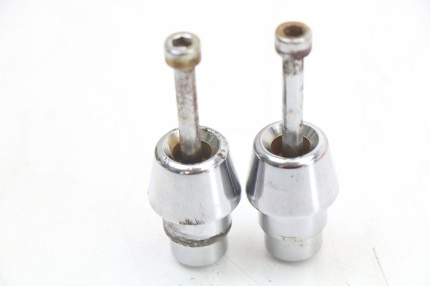 photo de EMBOUT DE GUIDON PEUGEOT KISBEE 4T 50 (2018 - 2022) - Autre angle de vue