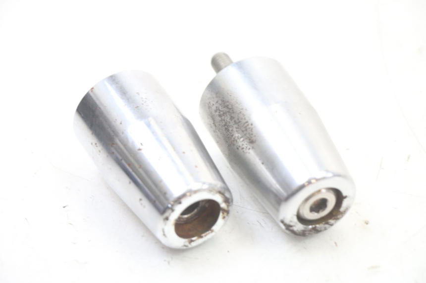 photo de EMBOUT DE GUIDON KYMCO GRAND DINK 125 (2008 - 2014) - Détail de la pièce