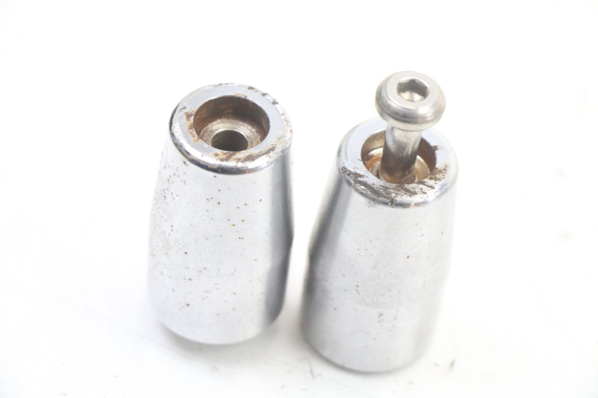 photo de EMBOUT DE GUIDON KYMCO GRAND DINK 125 (2008 - 2014) - Zoom état d’usage