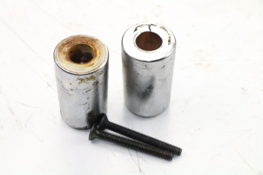 photo de EMBOUT DE GUIDON PIAGGIO LIBERTY 2T 50 (2009 - 2013) - Détail de la pièce