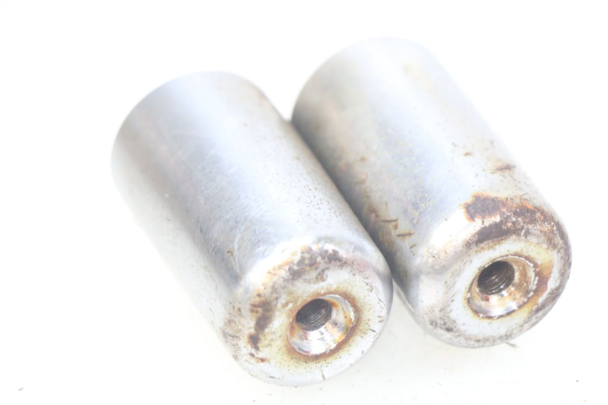 photo de EMBOUT DE GUIDON PIAGGIO LIBERTY 4T 50 (2004 - 2008) - Autre angle de vue