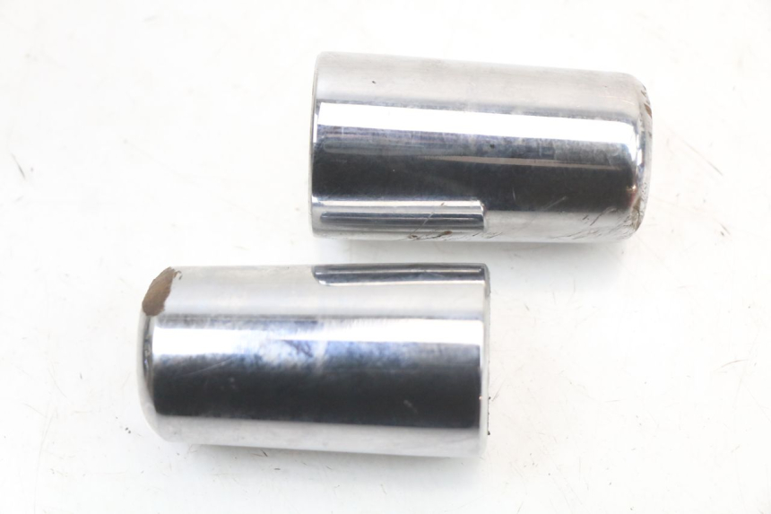 photo de EMBOUT DE GUIDON PIAGGIO LIBERTY 4T 50 (2004 - 2008) - Détail de la pièce