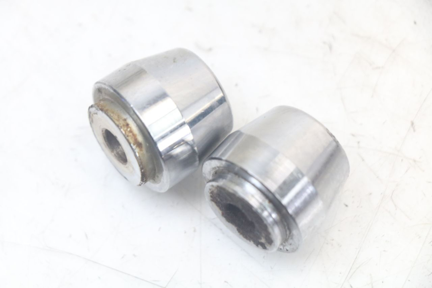 photo de EMBOUT DE GUIDON KYMCO LIKE 125 (2009 - 2016) - Autre angle de vue