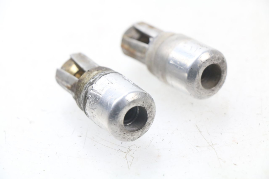 photo de EMBOUT DE GUIDON YAMAHA NEOS NEO'S 4T 50 (2008 - 2016) - Détail de la pièce