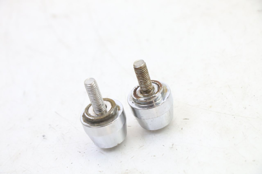 photo de EMBOUT DE GUIDON KYMCO LIKE 4T 50 (2019 - 2025) - Zoom état d’usage