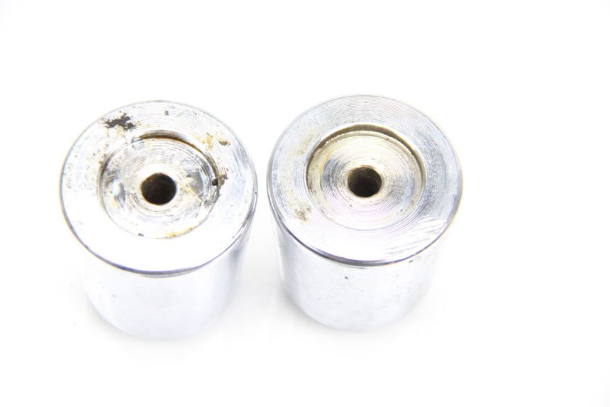 photo de EMBOUT DE GUIDON GILERA NEXUS 125 (2009 - 2013) - Autre angle de vue