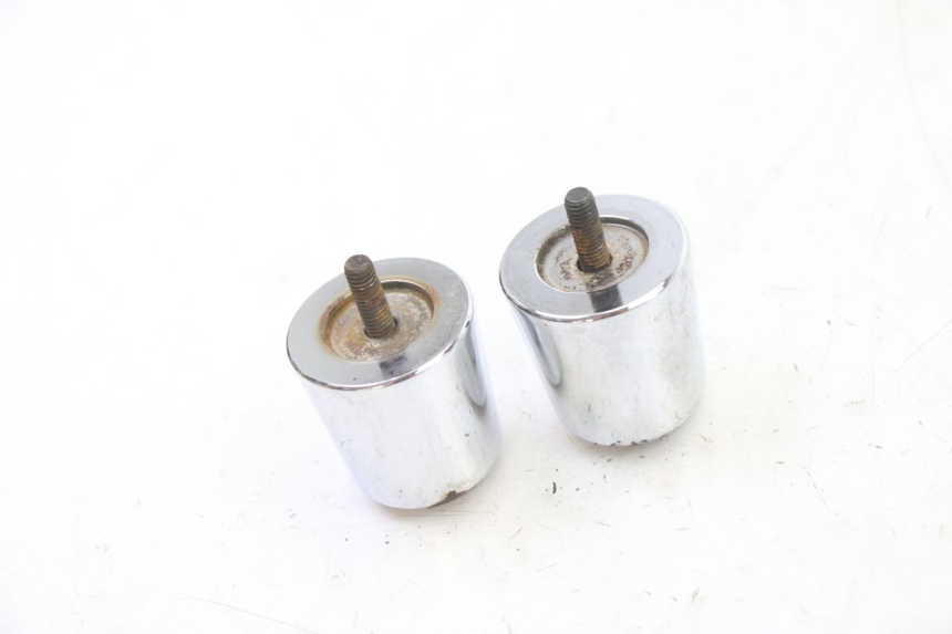 photo de EMBOUT DE GUIDON GILERA NEXUS 125 (2009 - 2013) - Gros plan technique