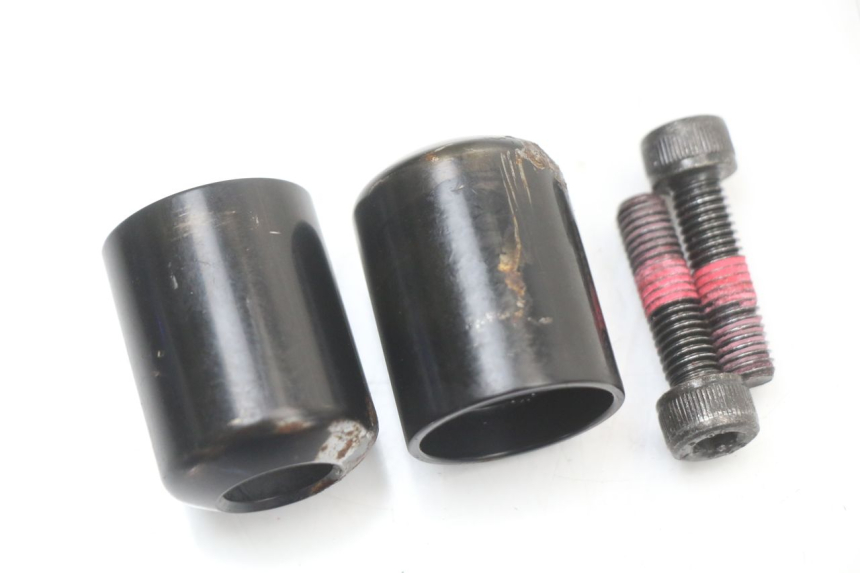 photo de EMBOUT DE GUIDON KAWASAKI NINJA 400 (2018 - 2023) - Gros plan technique