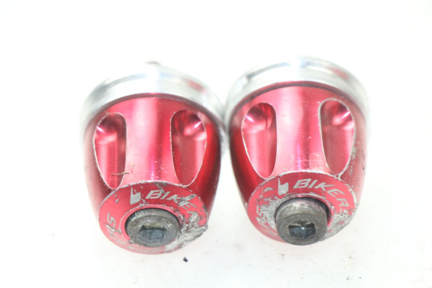 photo de EMBOUT DE GUIDON HONDA PCX (JF47) 125 (2012 - 2013) - Détail de la pièce