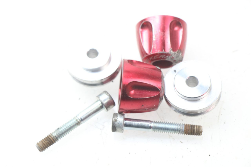 photo de EMBOUT DE GUIDON HONDA PCX (JF47) 125 (2012 - 2013) - Zoom état d’usage