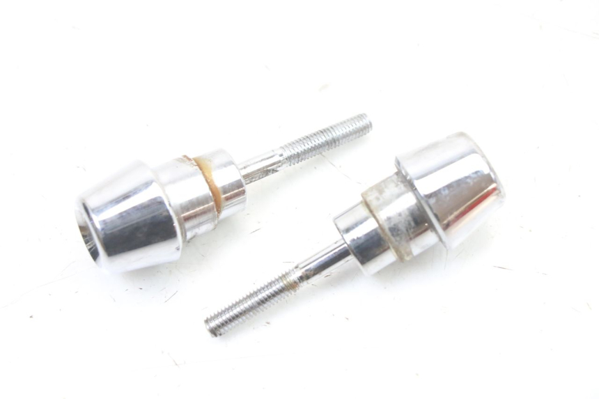 photo de EMBOUT DE GUIDON PEUGEOT KISBEE 4T 50 (2018 - 2022) - Autre angle de vue