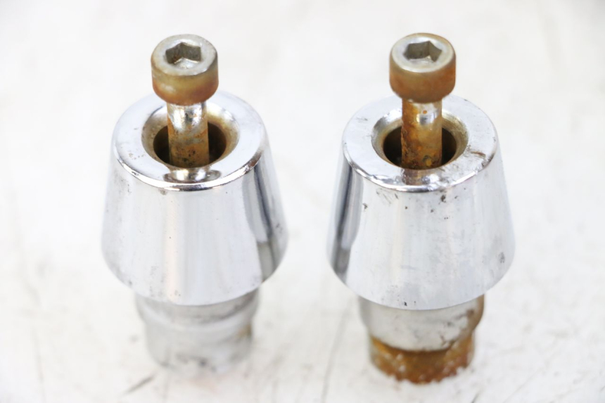 photo de EMBOUT DE GUIDON PEUGEOT SATELIS 125 (2013 - 2018) - Vue principale