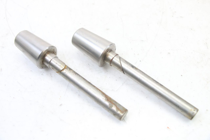 photo de EMBOUT DE GUIDON PEUGEOT SATELIS COMPRESSOR K15 125 (2006 - 2009) - Autre angle de vue