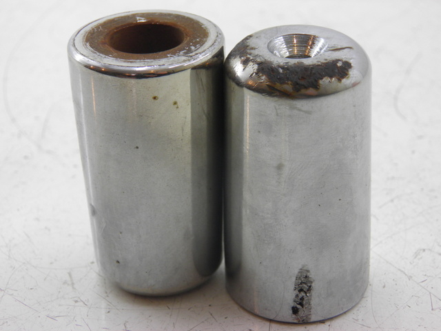 photo de EMBOUT DE GUIDON PIAGGIO LIBERTY 2T 50 (2004 - 2008) - Autre angle de vue